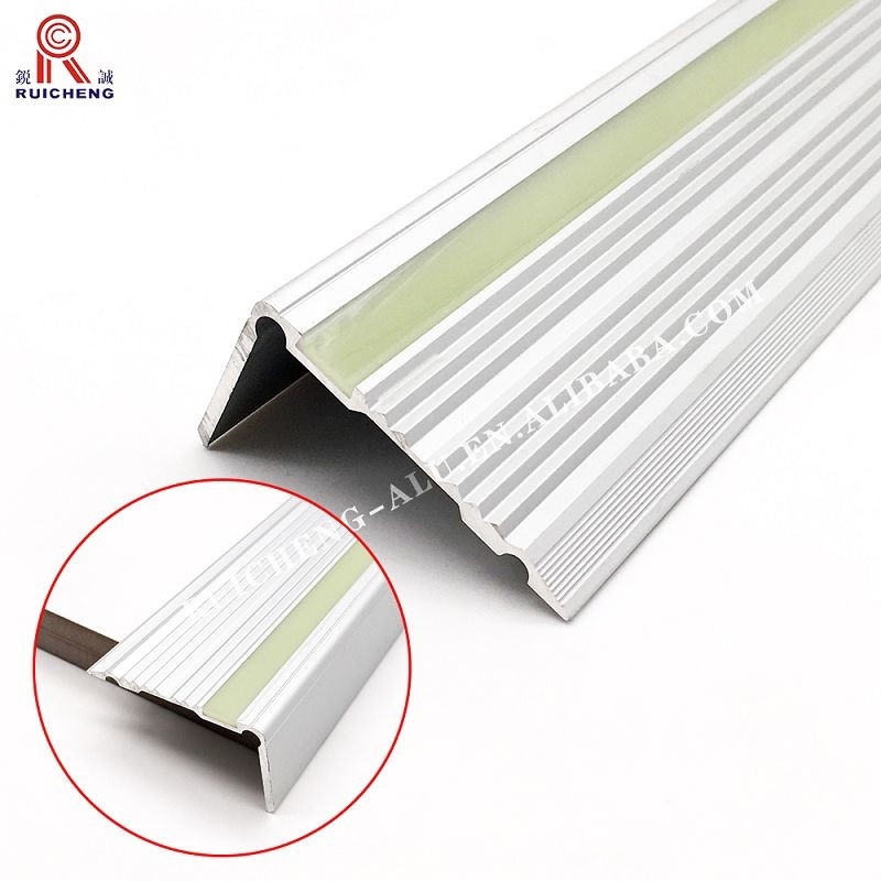 Luminous 6063 Aluminium Staircase Nosing Anti Slip Ceramic Protector Gold Edging